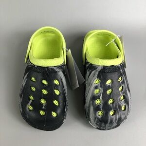 Capelli of New York Kids Black and Neon Green Slip-On Clogs Size 13